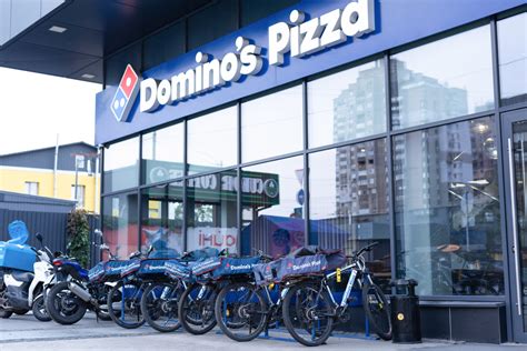 Salary information comes from 454 data points collected directly from employees, users, and past and present job advertisements on Indeed in the past 36 months. . How much do dominos pay per hour